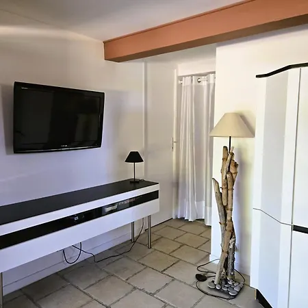 Logement Independant En Rdc Dans Propriete Vila *